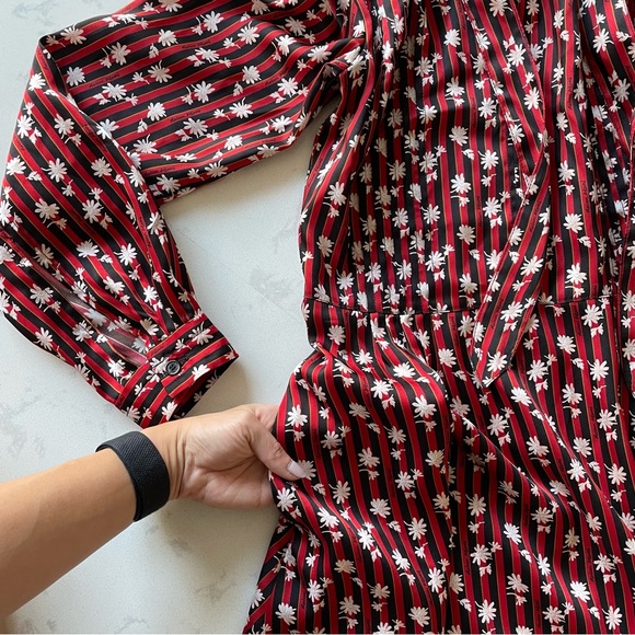 BNWT Maison Kitsune, red floral scarf dress with pockets, size 34 - Picture 6 of 10